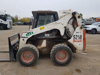 Skid steer Bobcat S 250 turbo 